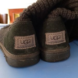 Knitted UGG boots